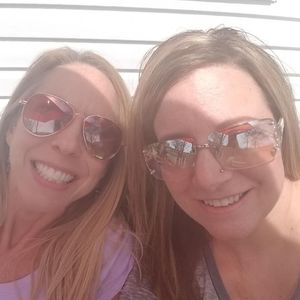 Meet your Posher, Shellie